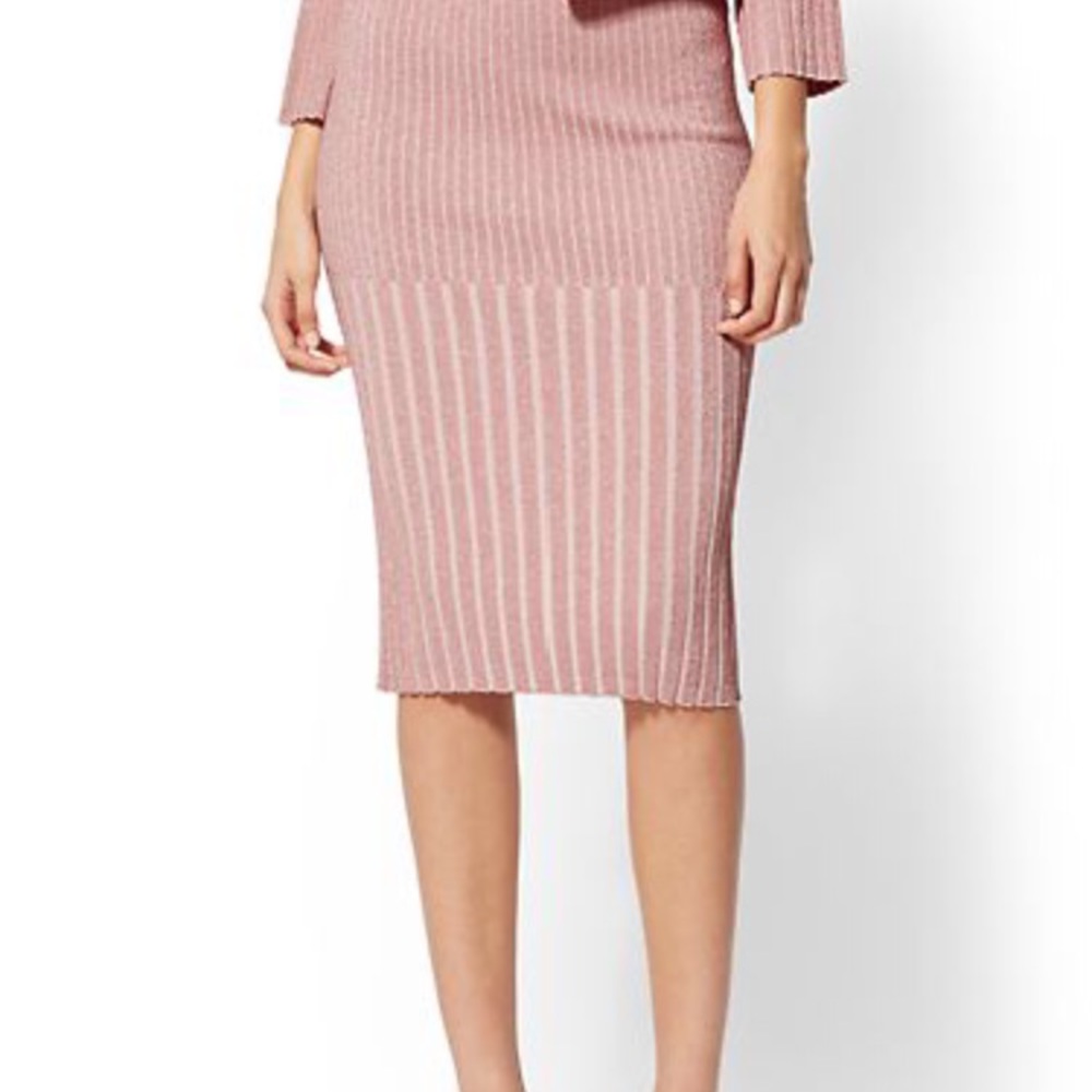 New York and Company pink metallic skirt